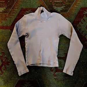 Big Big Press Long Sleeved Turtleneck in Faded Grape size S